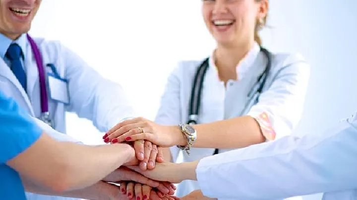 嵌甲是怎么引起的？