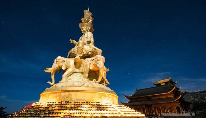 割肉喂鹰的真正含义 割肉喂鹰的故事