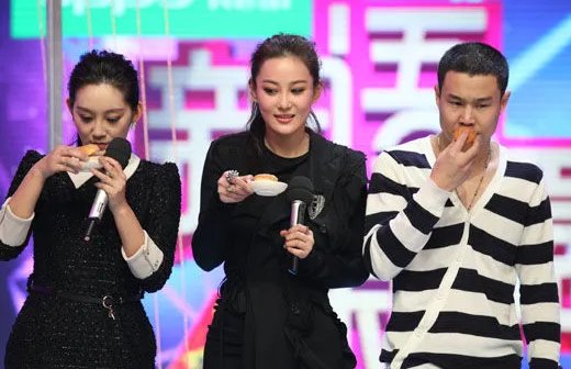 快乐大本营小沈阳张柏芝齐聚 两人猛爆料话题不断