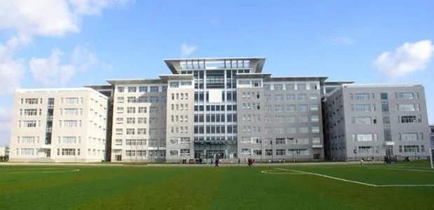 黑龙江工商学院怎么样啊？