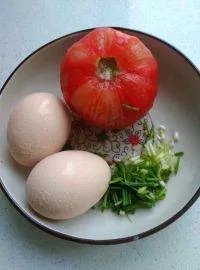 番茄炒蛋应该怎么做？