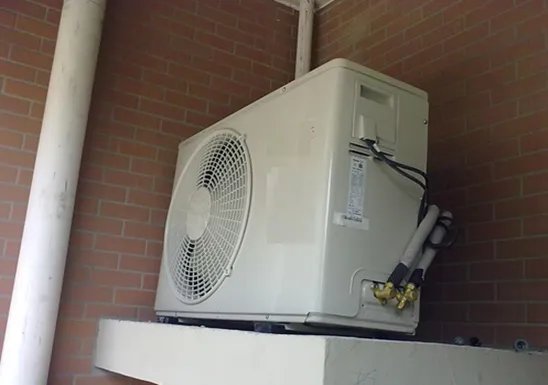 空调外机不转怎么办