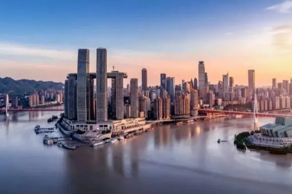 中国人口最多的10大城市排行，上海排第二，第一是江城