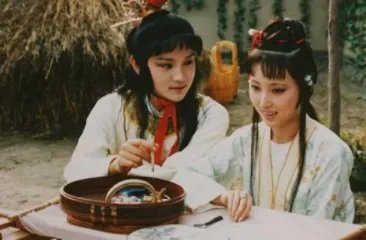 荣国府是什么地位？贾家为何叫荣国府？