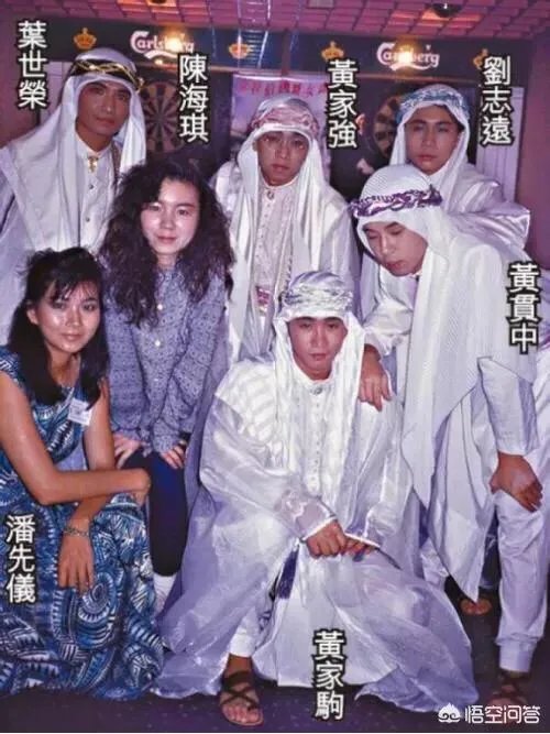 黄家驹一共出了多少首歌曲？