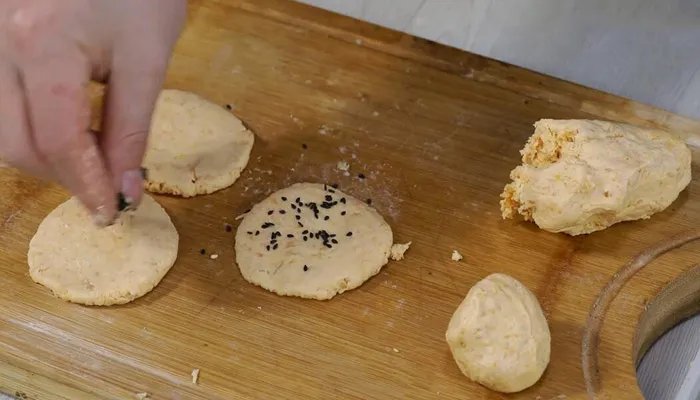 红薯饼的做法 怎样做红薯饼