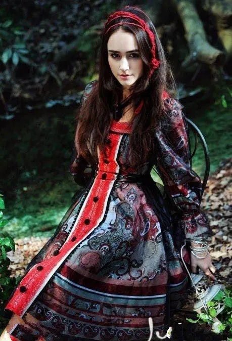 女神般的存在！巴西14岁清纯嫩模写真大放送