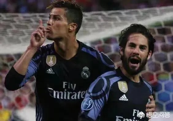 伊斯科跟贝尔的位置冲突吗？媒体都说伊斯科要取代贝尔，伊斯科能踢右边锋吗？