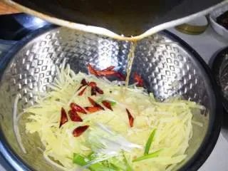 炝拌土豆丝