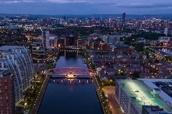 伦敦是哪个国家的