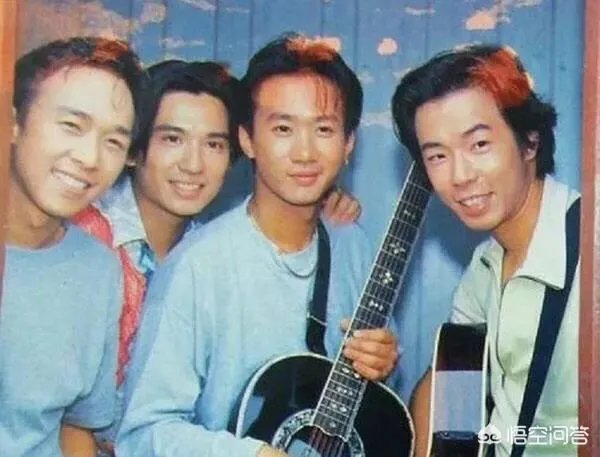 黄家驹一共出了多少首歌曲？