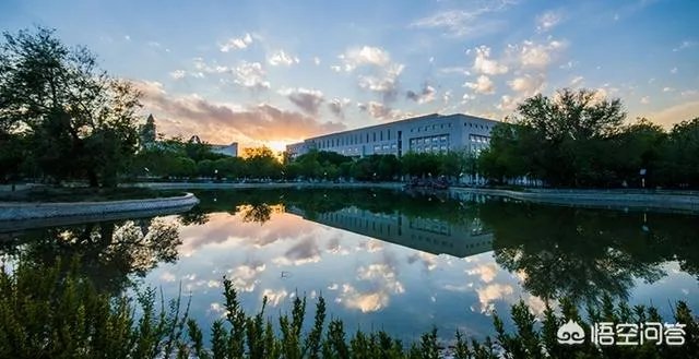 新疆石河子大学是一所什么档次的大学？