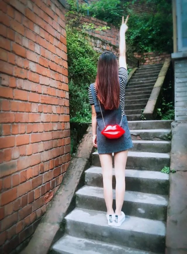 有哪些好看的女生背影头像分享吗？