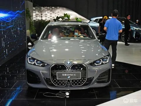 2022款宝马i4正式上市,哪一款更值得入手?