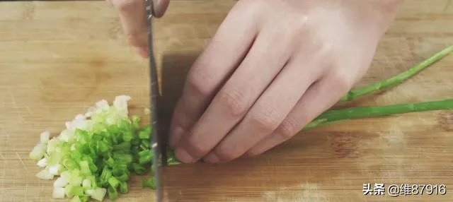 蛋炒饭怎么做好吃？