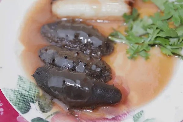 海参怎么做好吃 葱烧海参的做法