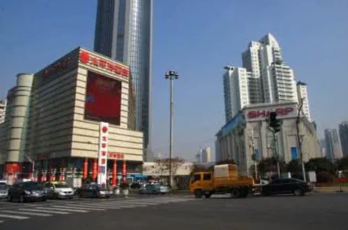 青浦婚纱摄影哪家好 上海拍婚纱照外景地推荐