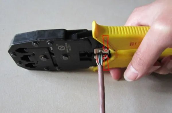 网络电缆被拔出是什么意思，要怎么解决？