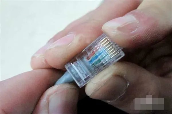 网络电缆被拔出是什么意思，要怎么解决？