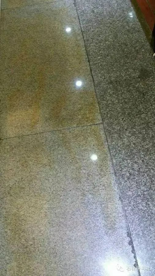 图解各种石材污染病变问题（一）