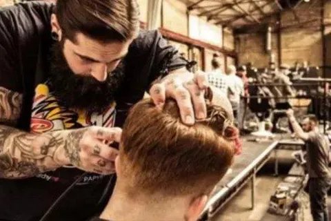 周公解梦做梦梦到剪头发是什么意思