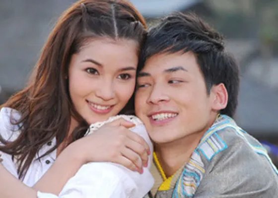 婉娜拉·宋提查承认曾经整容事件了吗？ 扒往日素颜照对比