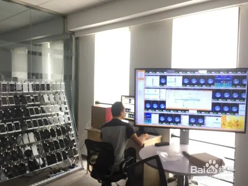 如何实现微群控