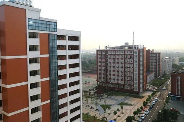 湖北生物科技职业学院怎么样？