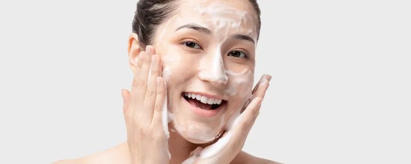 洗面奶怎么用 洗面奶的正确用法