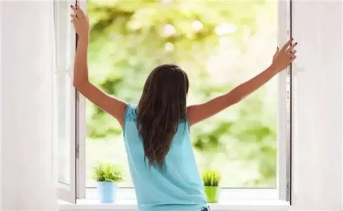 如何去除装修异味