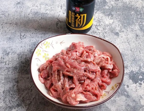 洋葱炒牛肉的做法