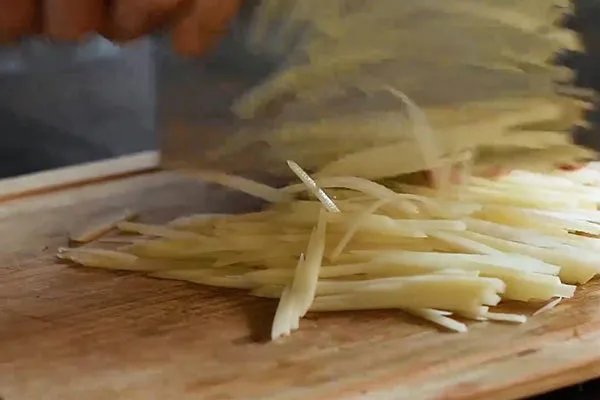 土豆丝怎么凉拌 凉拌土豆丝的做法