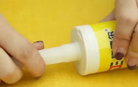 玻璃胶怎么使用