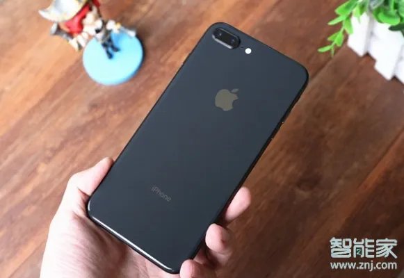 苹果8p尺寸大小