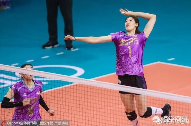 天津女排有些天才队员，拿过多次国内冠军，为什么入选国家队员在国家队成为替补？