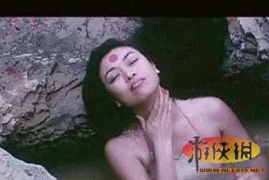 周海媚章子怡秦海璐 盘点女星出道时露点镜头