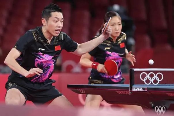 昕雯组合乒乓球混双摘银 日本伊水逆转夺冠
