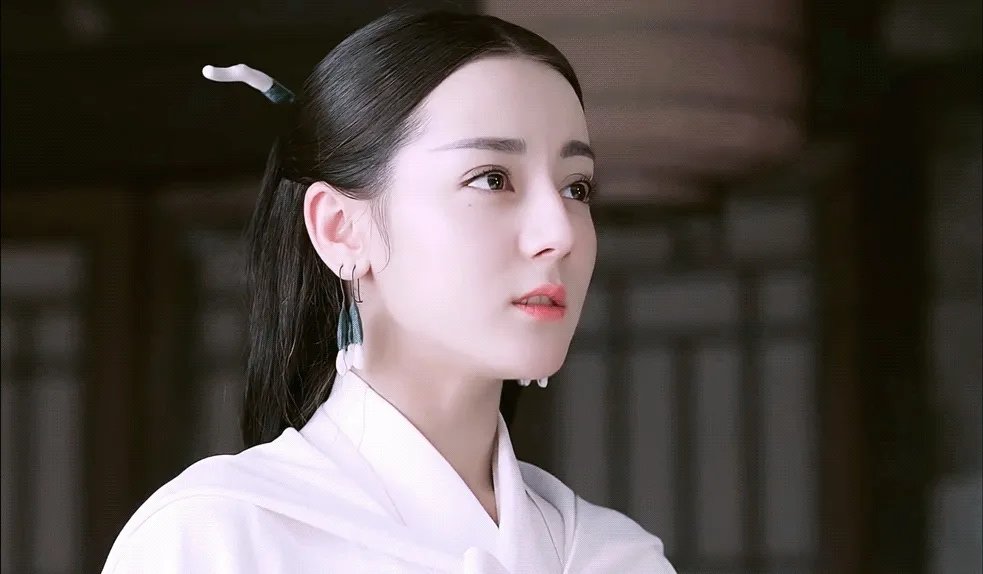 迪丽热巴有哪些经典的图片？