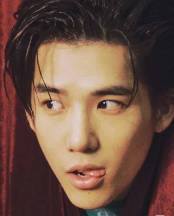 Angelababy为王安宇宣传新剧，他们之间有何交集？