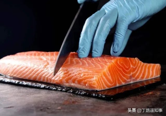 为何武汉和北京的初始疫情都会出现在海鲜市场，对此你怎么看？