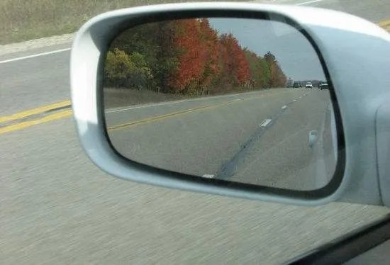 盗后视镜留勒索条，后视镜值得被盗吗？