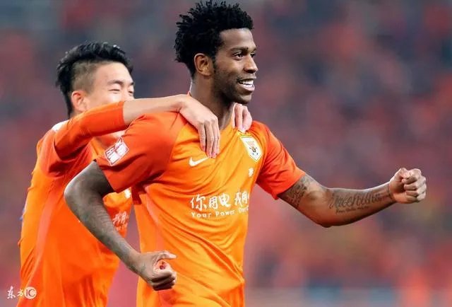 如何评价鲁能后卫戴琳本赛季的表现？