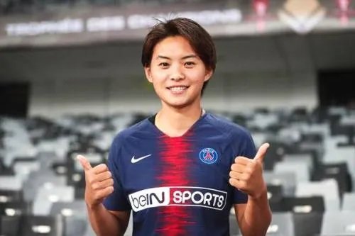 武磊回应王霜支持：女足是最棒的，王霜究竟算不算国际顶流足球运动员？