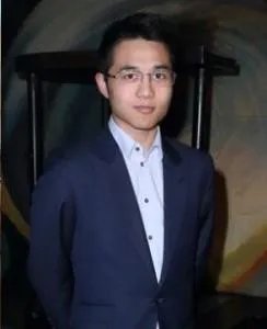 梁安琪有几个子女三子何猷佳怎么消失了去哪了 到底有没有何猷佳