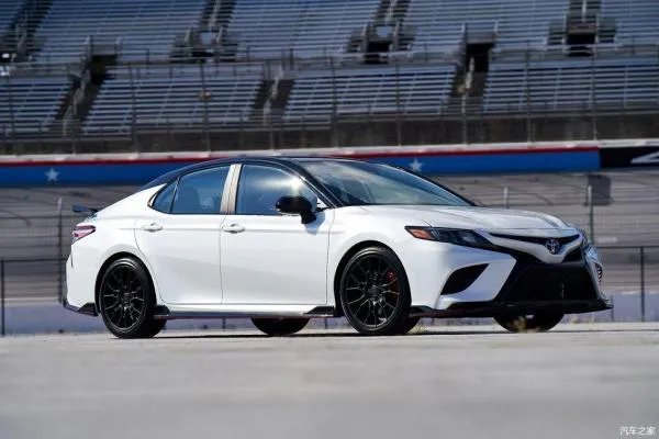 凯美瑞2020款报价及图片