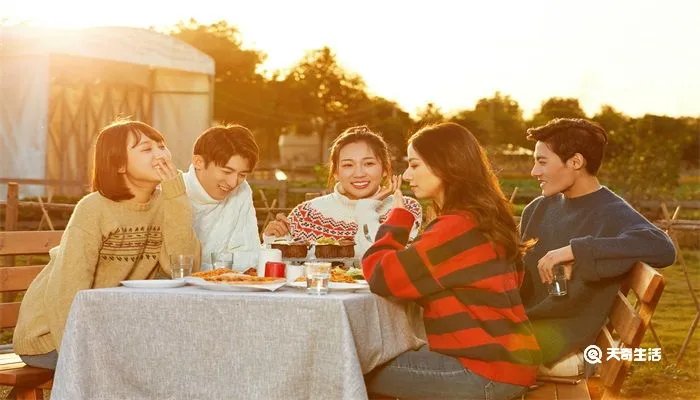 什么叫摆龙门阵