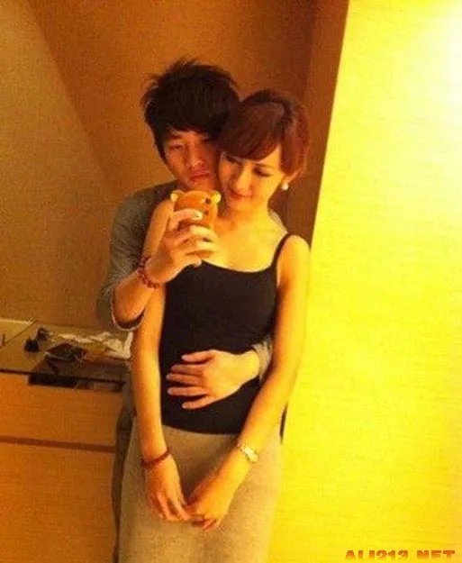 北大校花袁佳怡成中国葡萄酒皇后 私密生活照