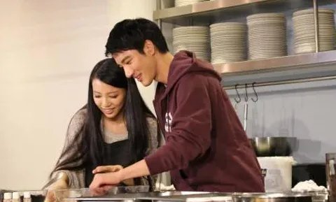 王力宏结婚六年为什么一直不晒自己老婆照片？