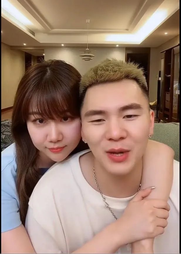 深夜徐老师和裤子是不是分开了 两人分手原因是什么