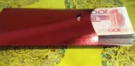 安徽一女婿给岳父塞5千回家发现1万红包，家人间就应该这样双向奔赴吗？